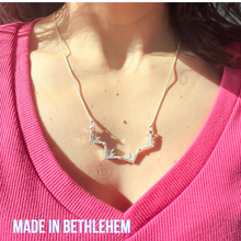 Load image into Gallery viewer, Two-Way Magnetic Star Of Bethlehem Necklace